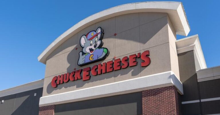 Chuck E. Cheese
